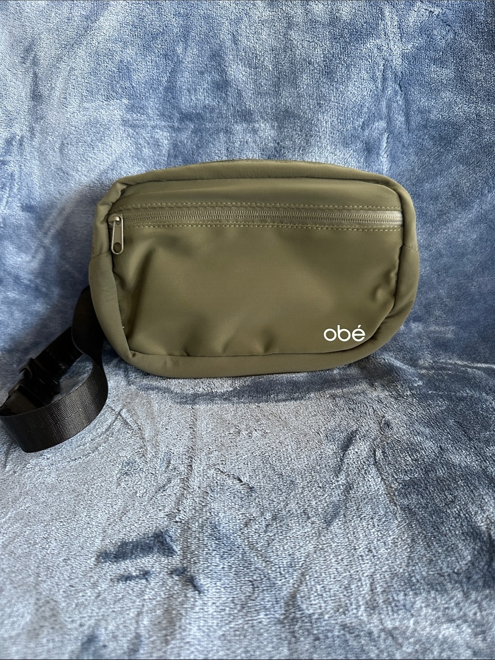 obe’ Olive Green Crossbody Belt Bag